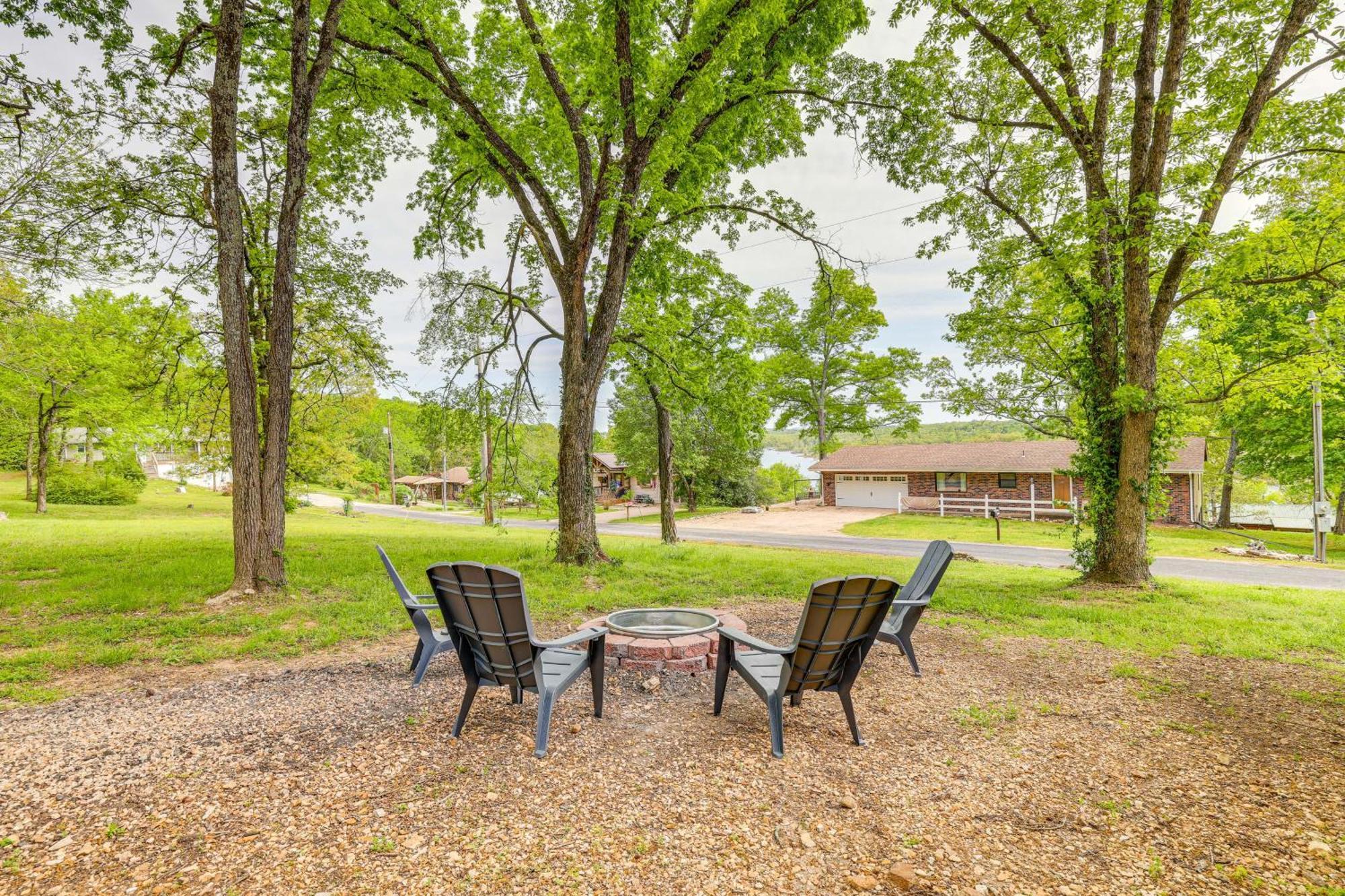 Shell Knob Home With Deck And Table Rock Lake View Eksteriør billede